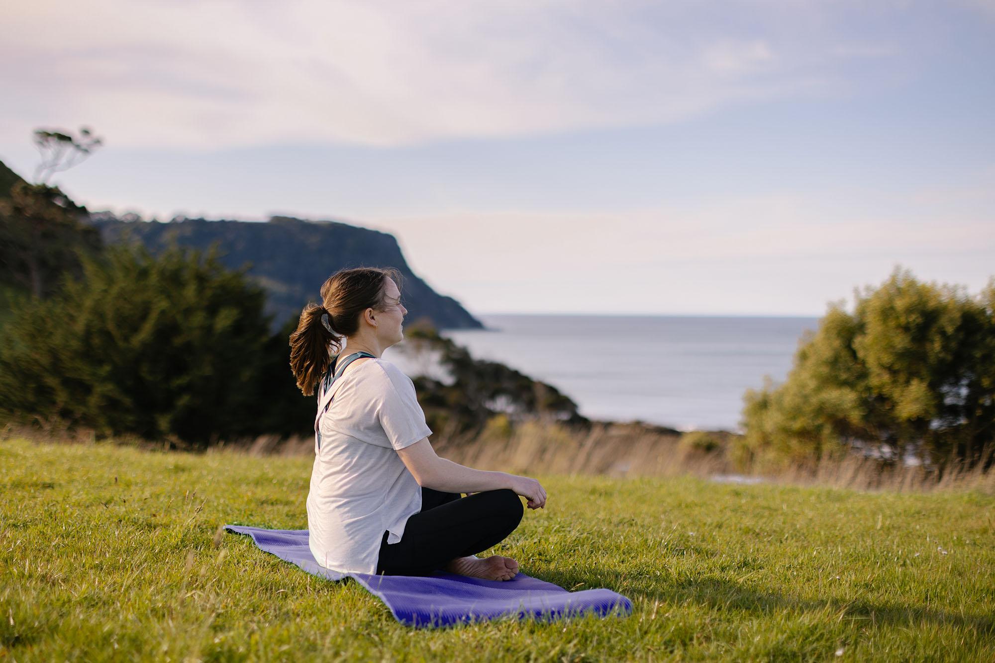 10min Breathe with Simon